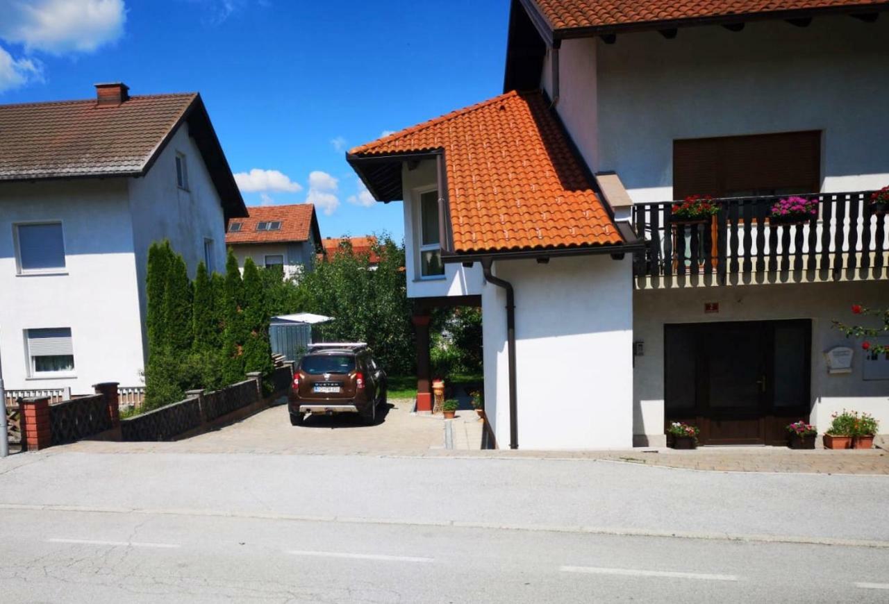 Odisey Postojna Exterior foto